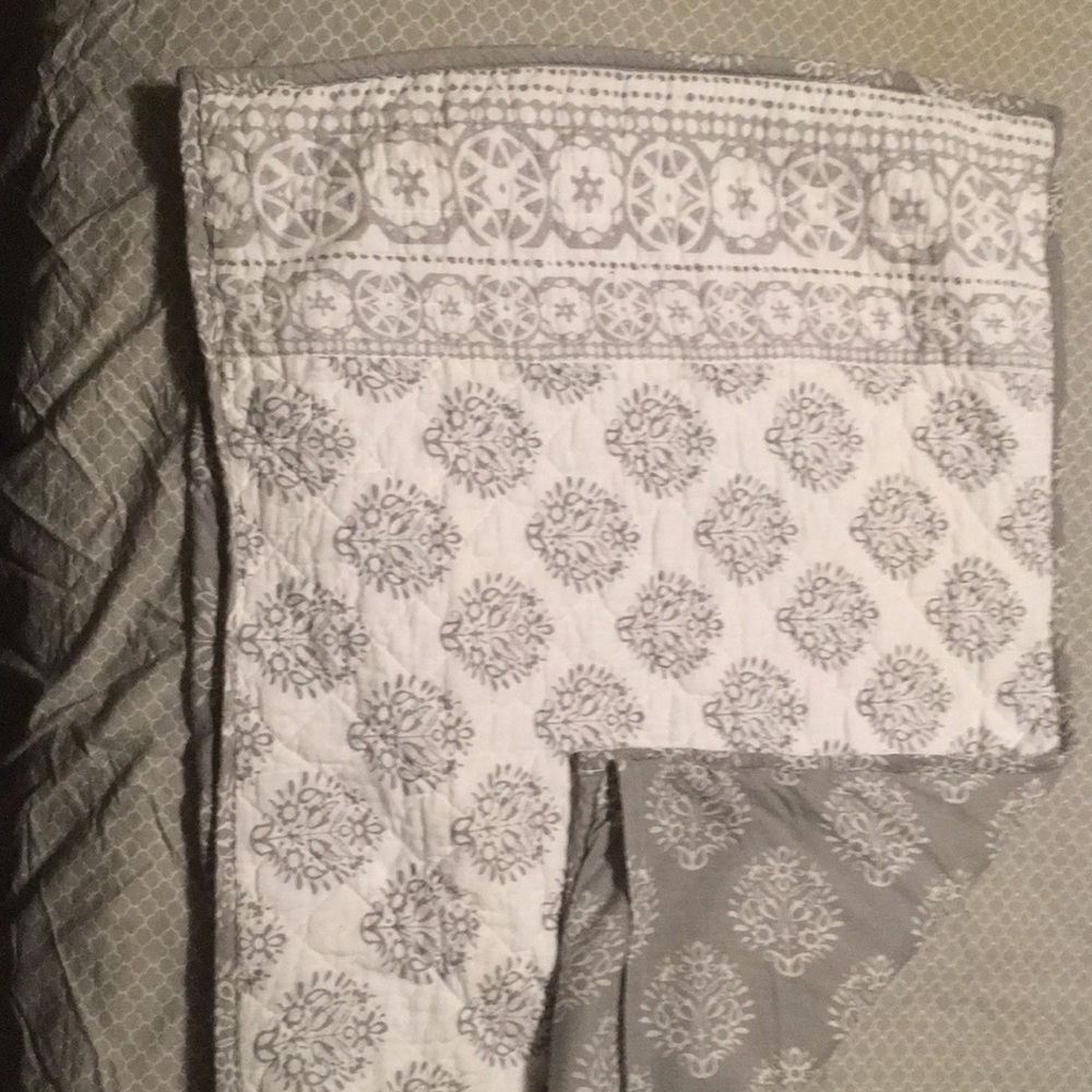Pillow sham